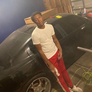 Meet your Posher, Naikobi